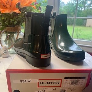 Hunter Chelsea boots size 9 women’s